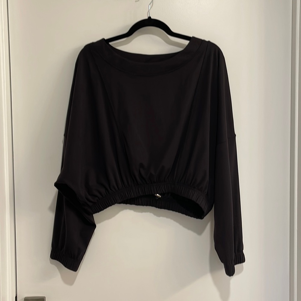 balance athletica workout top